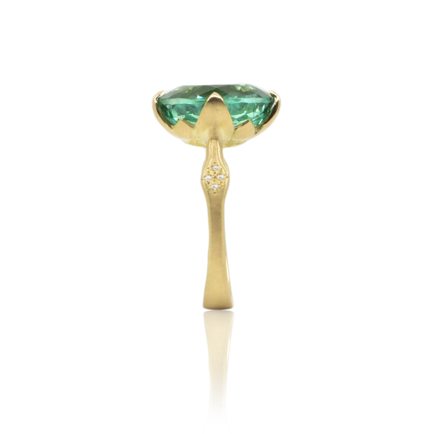 Large Oval Rosebud