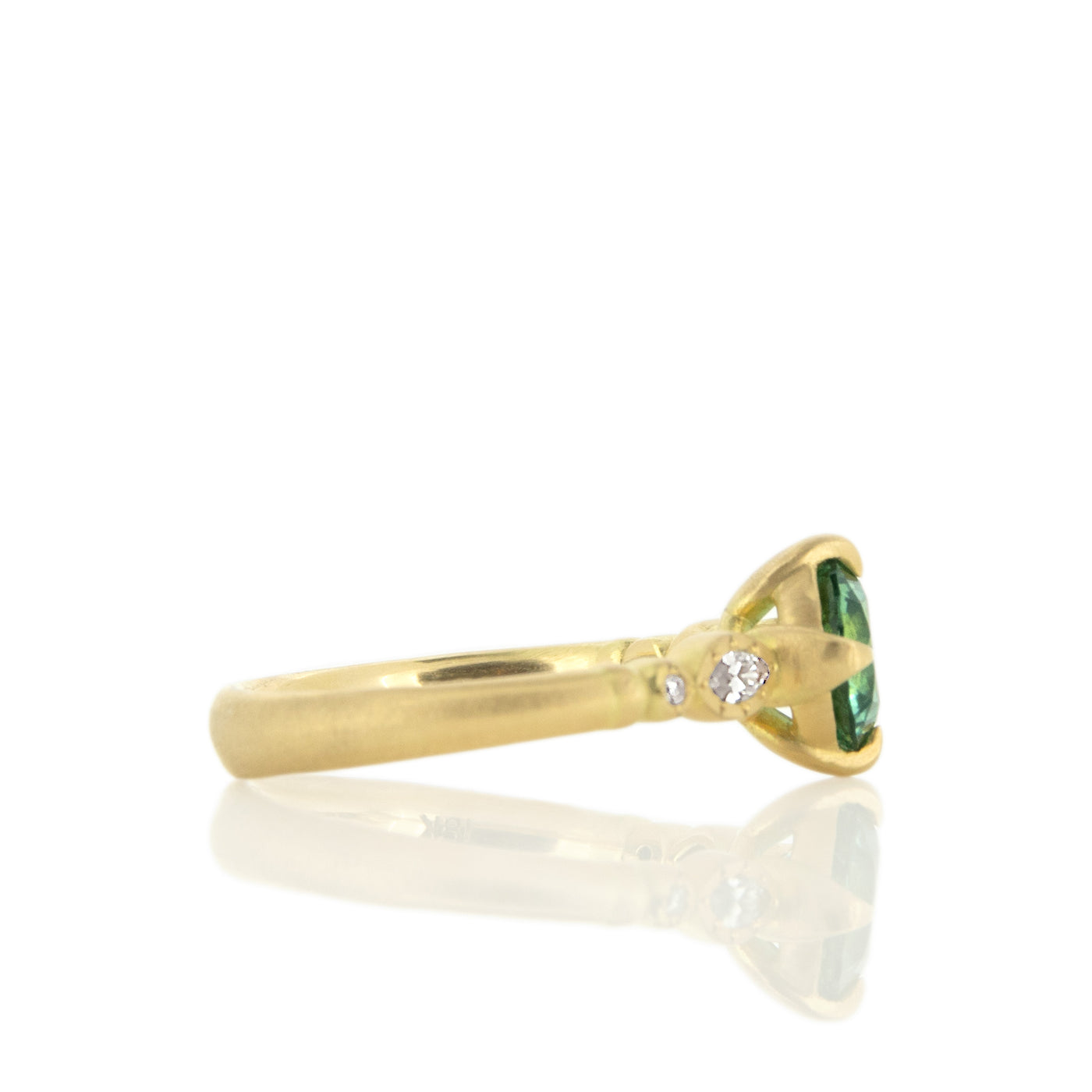 Oval & Round Rosebud Solitaire