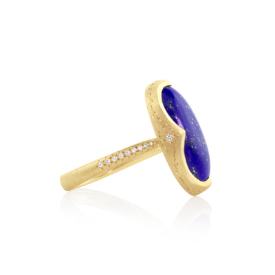OVAL LAPIS CROWN RING