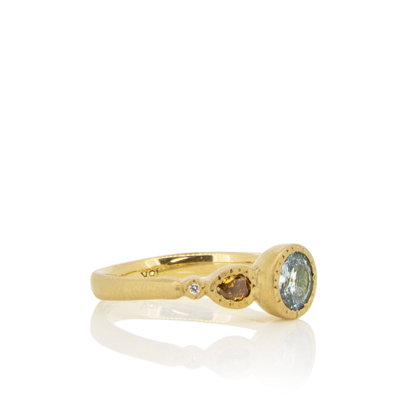 Etched Bezel and Pear Side Ring