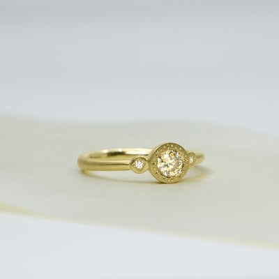 Etched Round Ring with Champagne Diamond