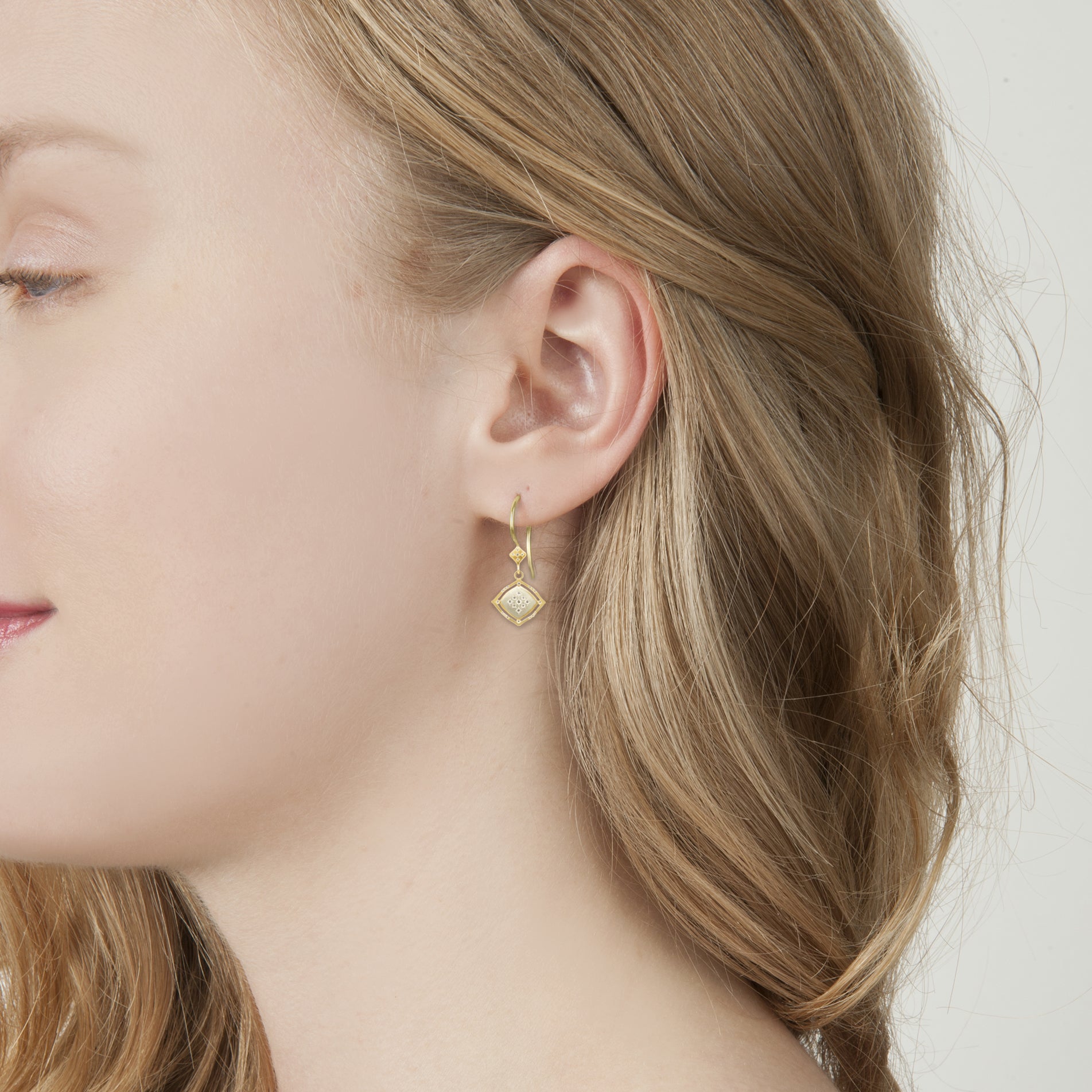 Lumiere Earrings