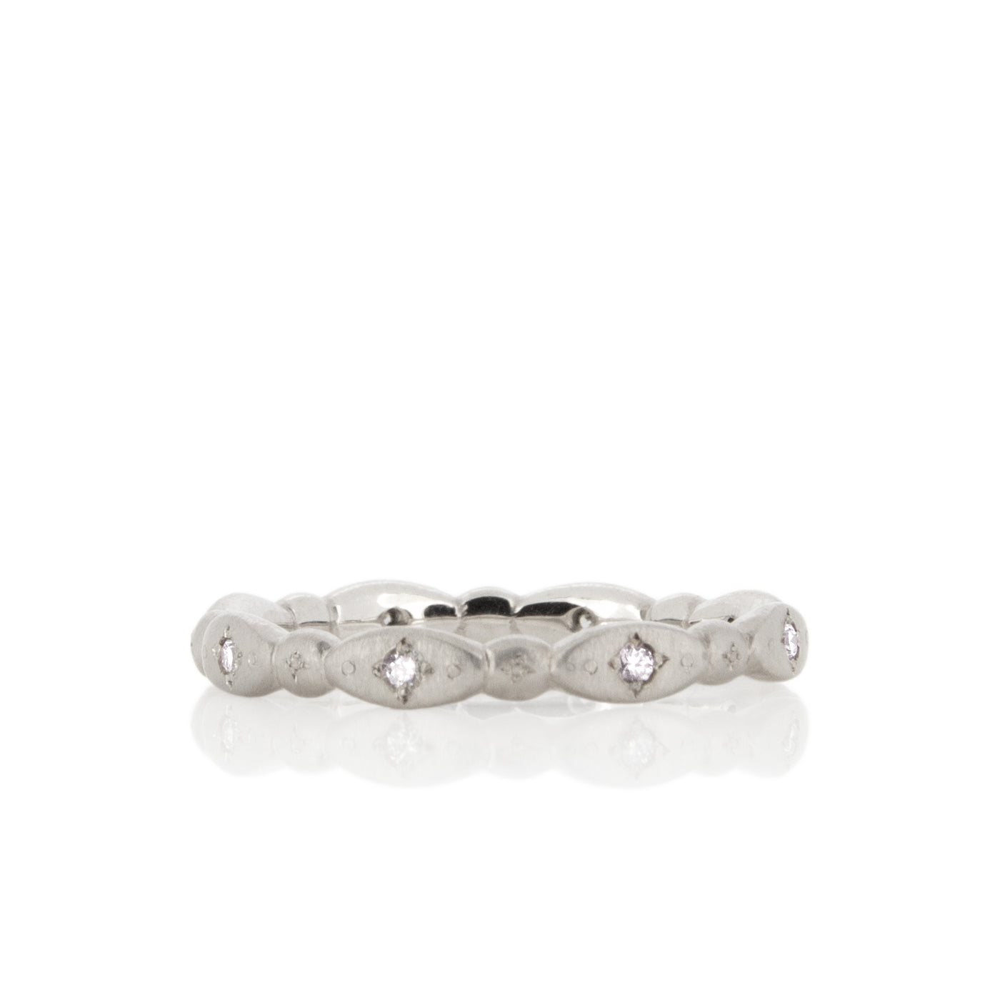 Oval & Round Etched Band in Platinum