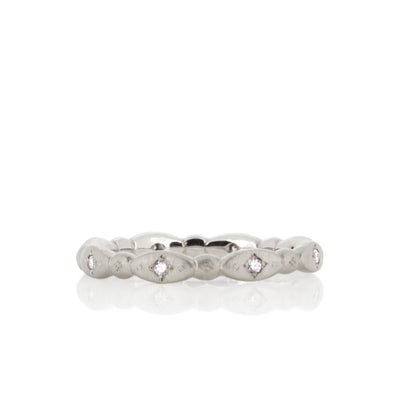 Oval & Round Etched Band in Platinum