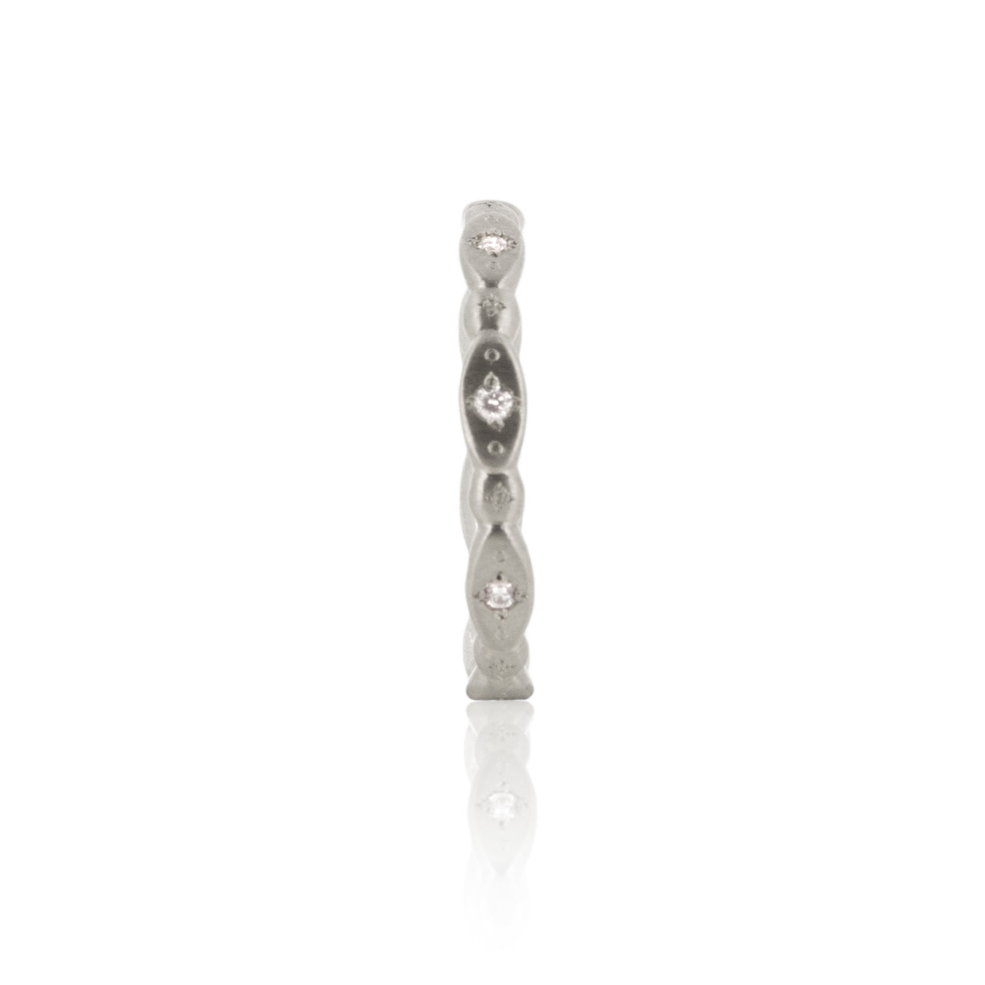 Oval & Round Etched Band in Platinum