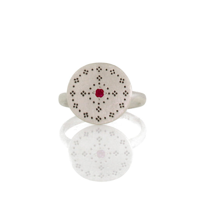 Nostalgia Ring